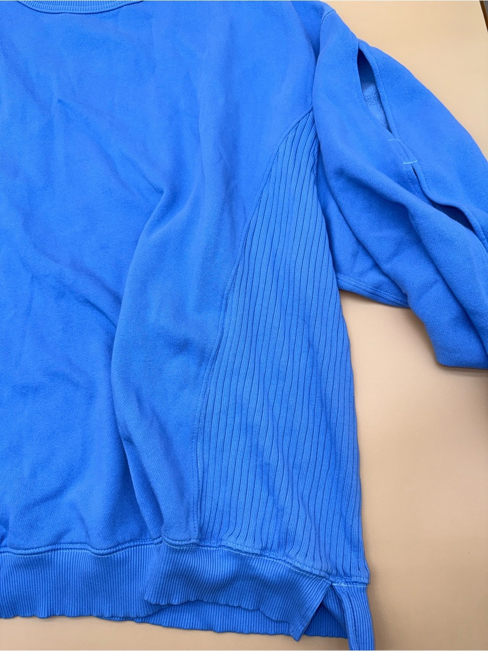 aerie Tres Chic Keyhole Light Blue Crewneck Sweater with Split-Sleeve Detail - Picture 9 of 9